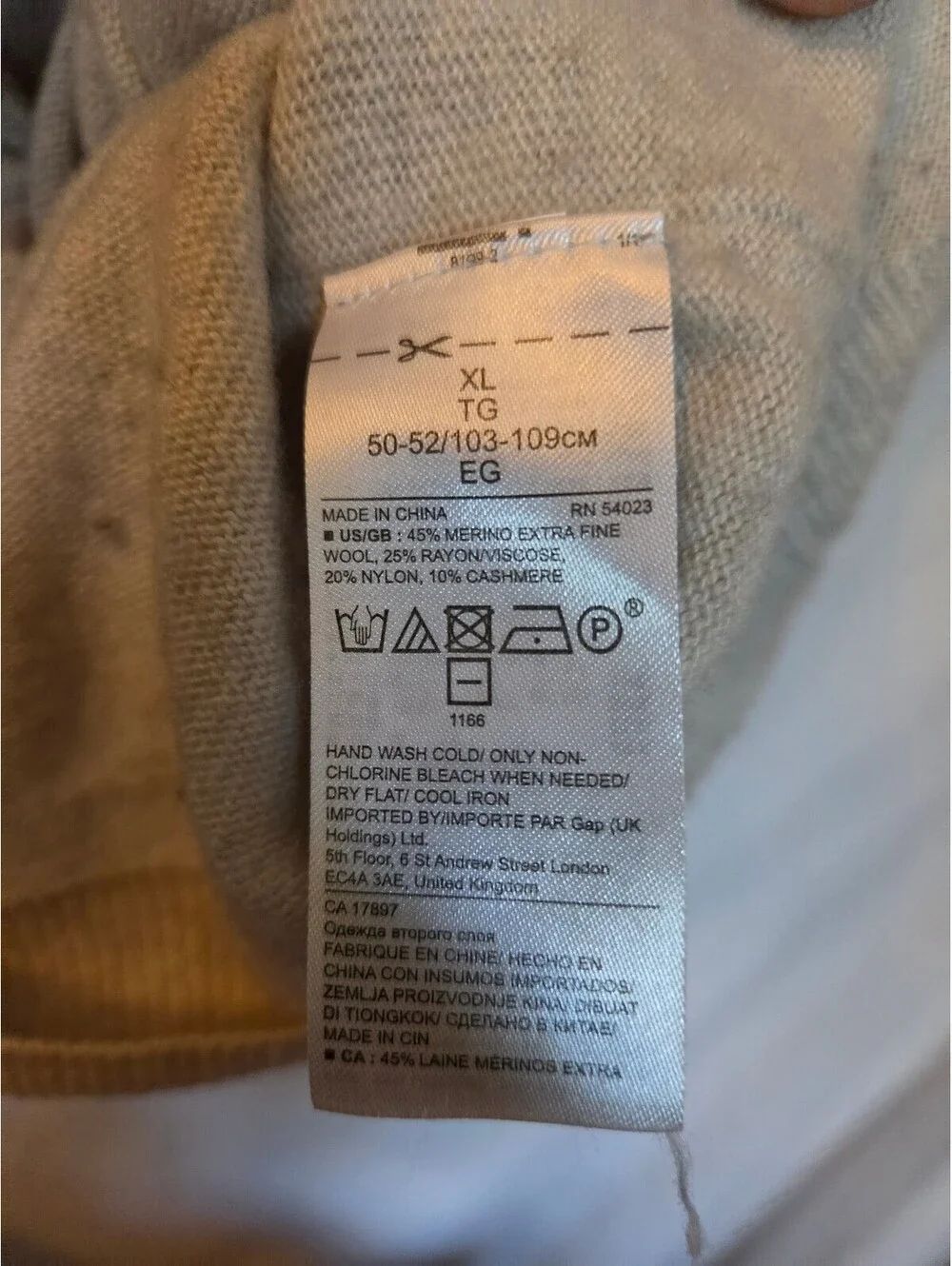 Banana Republic XL Merino Wool Cashmere Sweater Cream Italian Yarn Crewneck